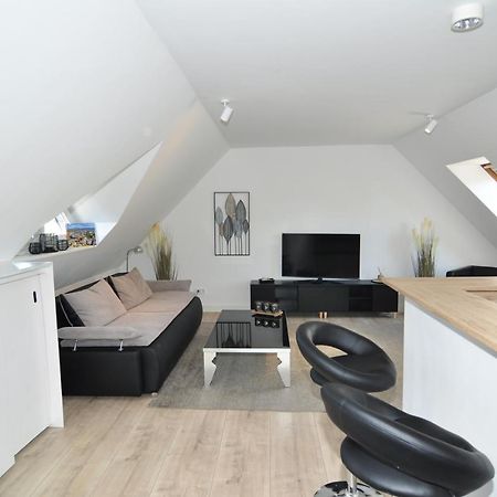 Attraktives Appartement Im Stadtzentrum Plauen Balkon Lift Exterior foto