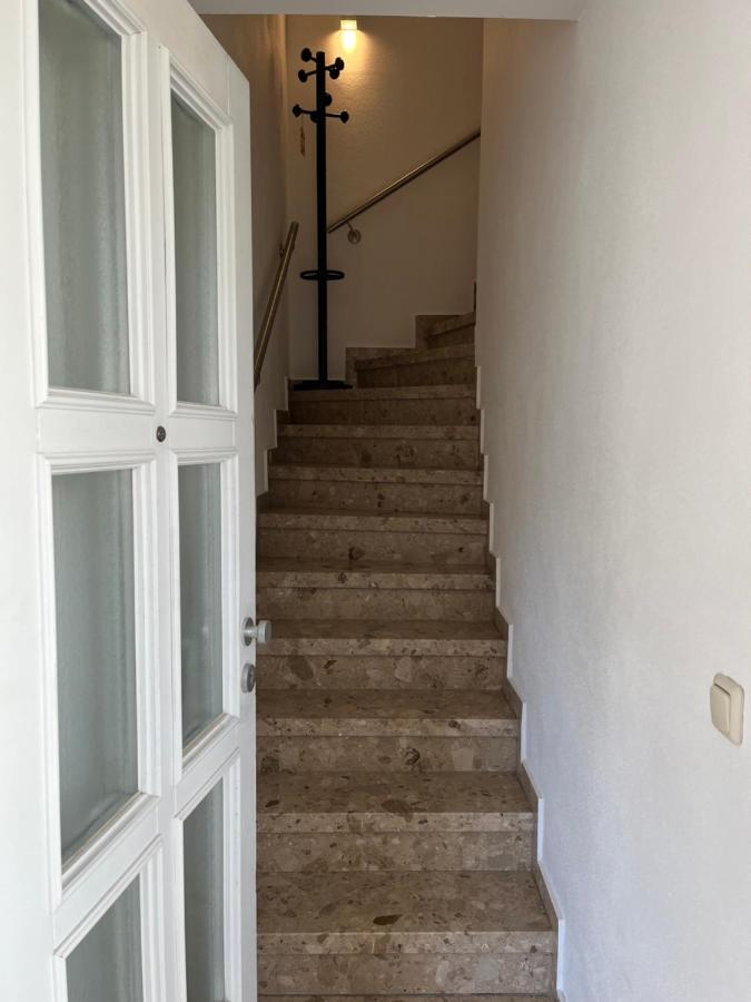 Attraktives Appartement Im Stadtzentrum Plauen Balkon Lift Exterior foto